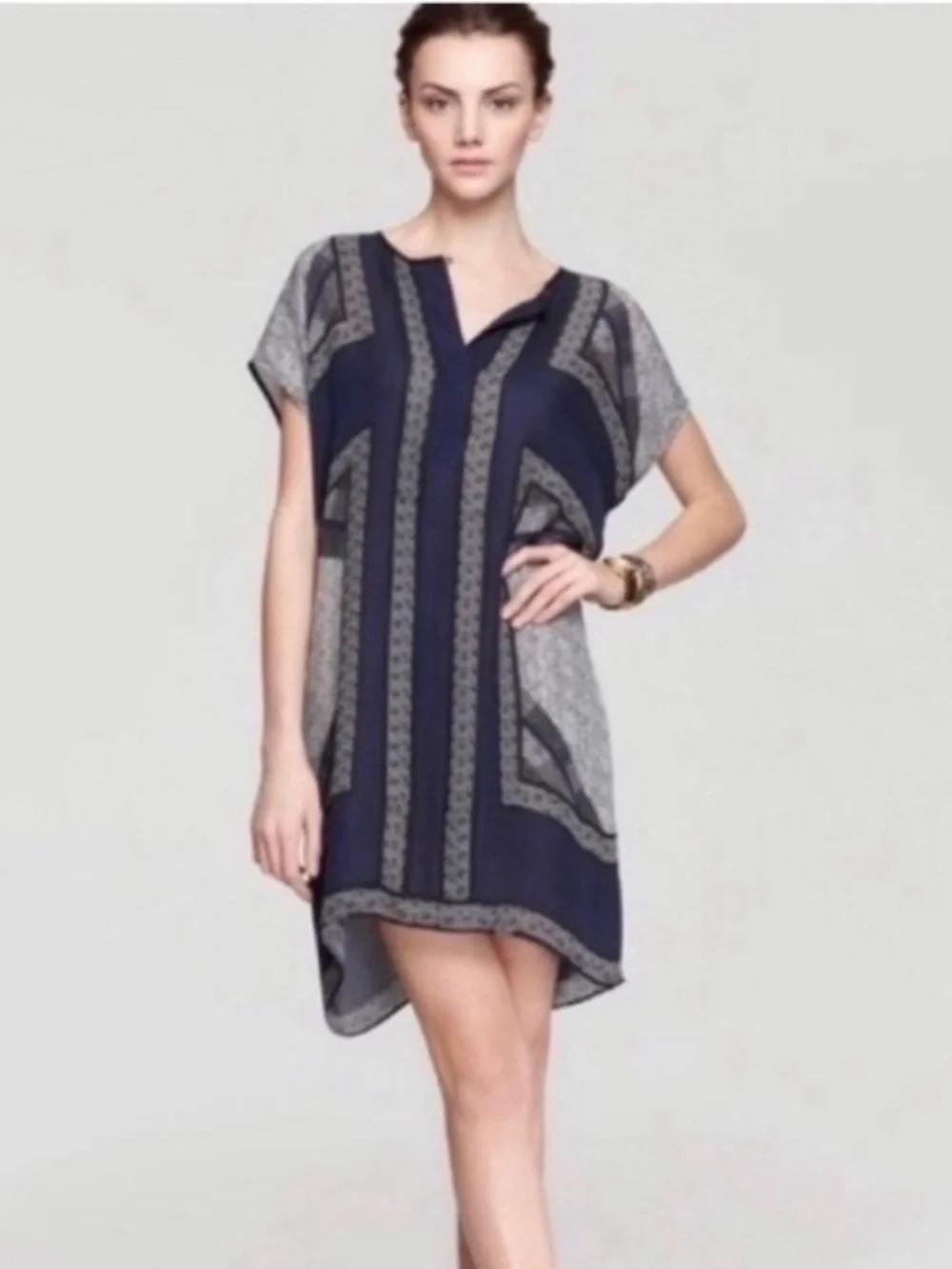Vince 100% Silk Geometric Navy Blue Black White Shift Dress Sz XS